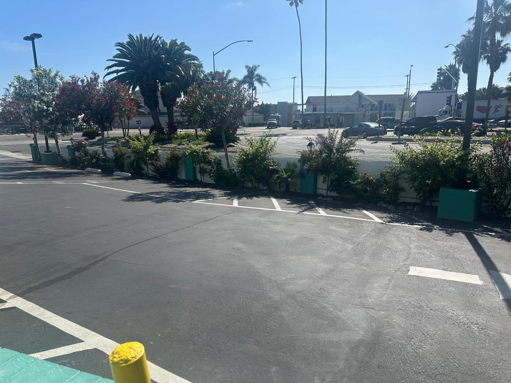 Hotel Super 8 By Wyndham Oceanside Downtown Exterior foto
